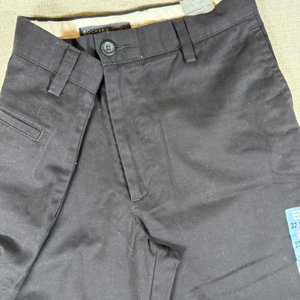 NEW Dockers Straight Fit Pants Mens 32/32 Black Flat Front Lightweight Breath
